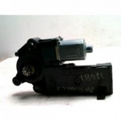 Moteur leve vitre avant...