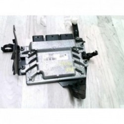 Calculateur moteur RENAULT...