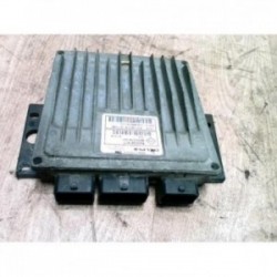 Calculateur moteur RENAULT...