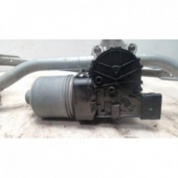 Moteur essuie glace avant...