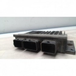 Calculateur moteur RENAULT...