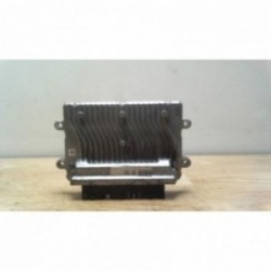 Calculateur moteur PEUGEOT...