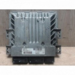 Calculateur moteur RENAULT...
