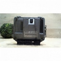 Calculateur moteur RENAULT...