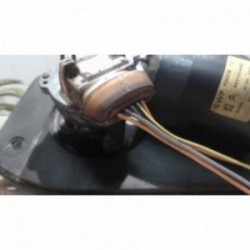 Moteur essuie glace avant...