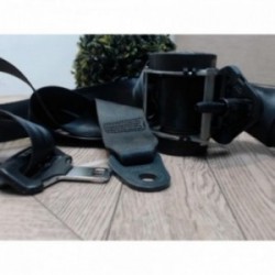 Ceinture arriere droit...