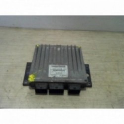 Calculateur moteur RENAULT 