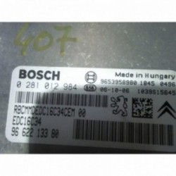 Calculateur moteur PEUGEOT...