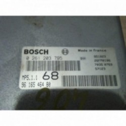 Calculateur moteur PEUGEOT...