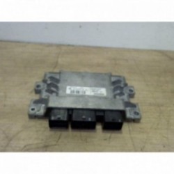 Calculateur moteur RENAULT...