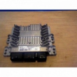 Calculateur moteur PEUGEOT...