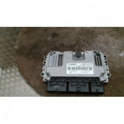 Calculateur moteur RENAULT...