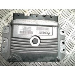 Calculateur moteur RENAULT...