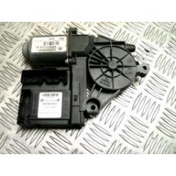 Moteur leve vitre avant...