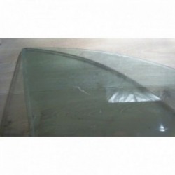 Vitre avant droit RENAULT 