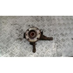Fusee avant gauche RENAULT...