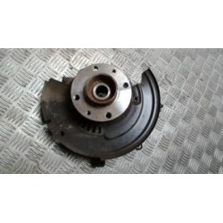 Fusee avant gauche RENAULT...
